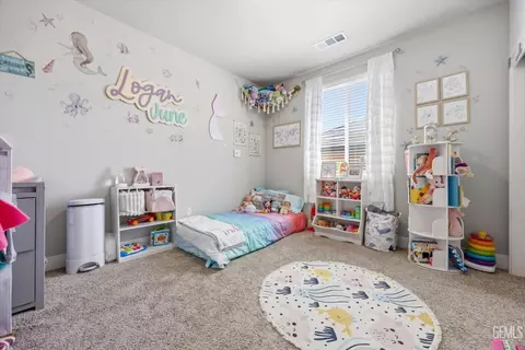 Bedroom - 410 Rosehaven Ln, Tehachapi, CA 93561 photo 6 of 10