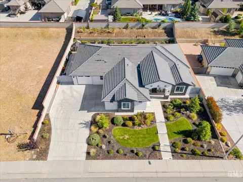 View/Area - 410 Rosehaven Ln, Tehachapi, CA 93561 photo 3 of 6