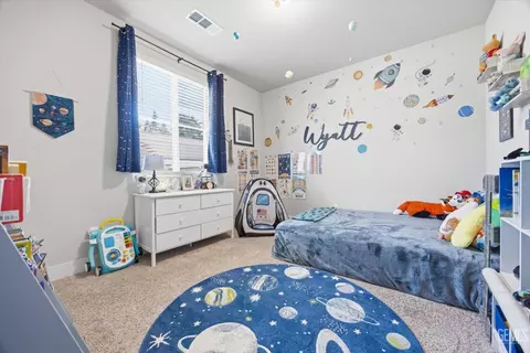 Bedroom - 410 Rosehaven Ln, Tehachapi, CA 93561 photo 8 of 10