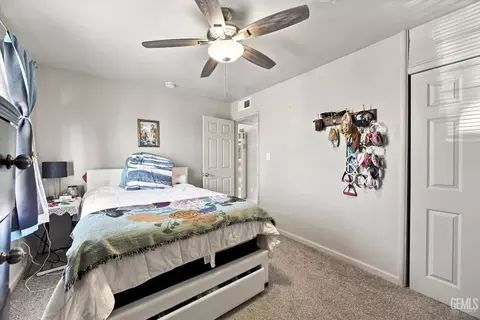 Bedroom - 523 F St, Taft, CA 93268 photo 2 of 3
