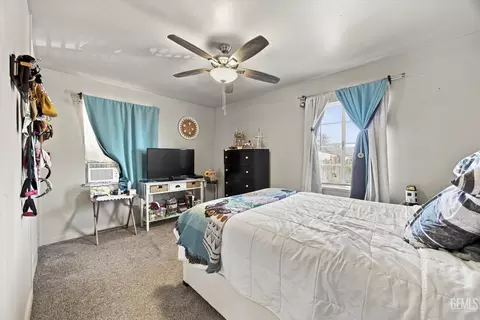Bedroom - 523 F St, Taft, CA 93268 photo 1 of 3