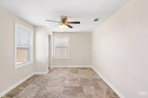 Living - 1509 Murdock St, Bakersfield, CA 93307 photo 2 of 2