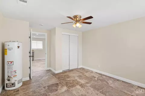Bedroom - 1509 Murdock St, Bakersfield, CA 93307 photo 3 of 4