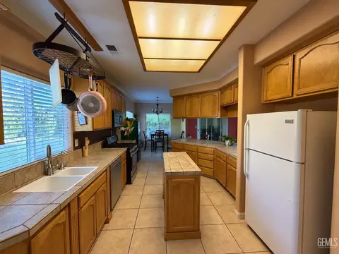 Kitchen - 9705 Commodore Dr, Bakersfield, CA 93312 photo 1 of 1