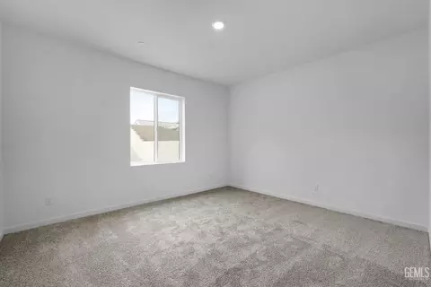 Bedroom - 1240 Acala Ct, Shafter, CA 93263 photo 2 of 4