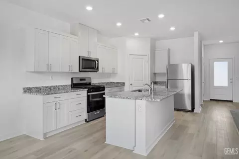 Kitchen - 1240 Acala Ct, Shafter, CA 93263 photo 3 of 3