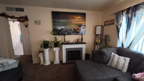 Living - 0 401 Tejon St, Maricopa, CA 93252 photo 3 of 3