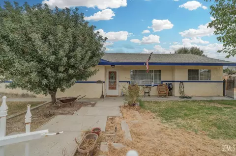 Other - 27509 Pine St, Taft, CA 93268 photo 2 of 19
