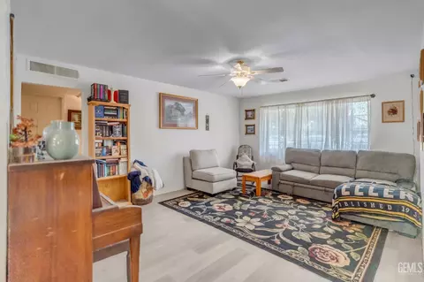 Other - 27509 Pine St, Taft, CA 93268 photo 4 of 19