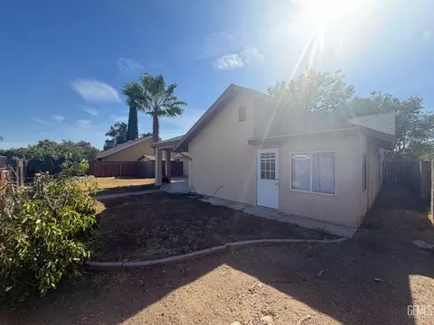 Exterior - 746 Tamara Way, Shafter, CA 93263 photo 7 of 7