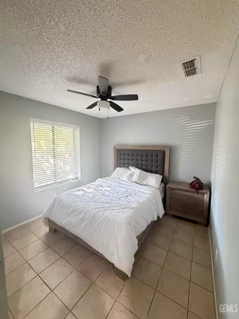 Bedroom - 746 Tamara Way, Shafter, CA 93263 photo 1 of 2