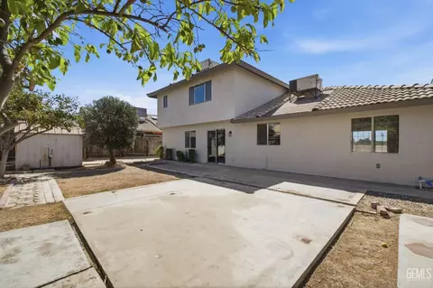 Exterior - 1827 5th Ave, Delano, CA 93215 photo 3 of 6