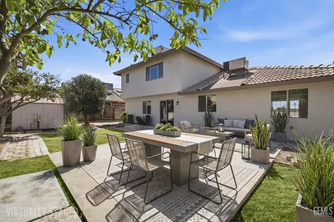 Exterior - 1827 5th Ave, Delano, CA 93215 photo 2 of 6