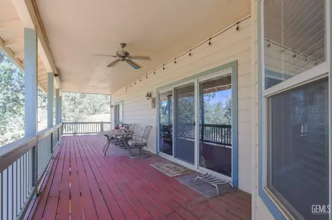 Exterior - 24181 Martingale Way, Tehachapi, CA 93561 photo 6 of 9