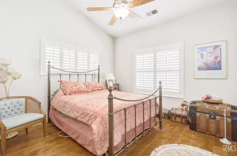 Bedroom - 24181 Martingale Way, Tehachapi, CA 93561 photo 2 of 2