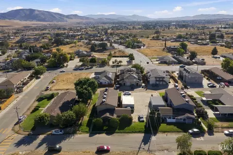 View/Area - 21250 Santa Maria Ct, Tehachapi, CA 93561 photo 4 of 8