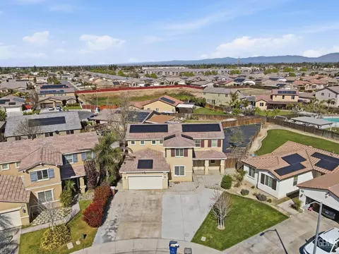 View/Area - 5406 Mensen Dr, Bakersfield, CA 93313 photo 1 of 3
