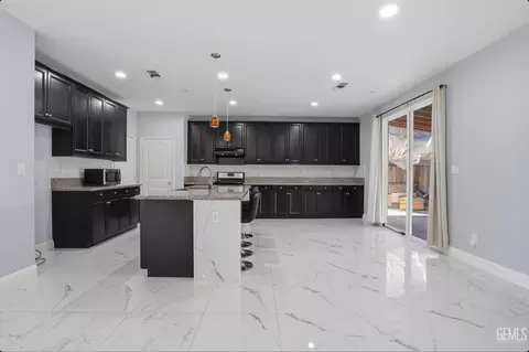 Other - 5406 Mensen Dr, Bakersfield, CA 93313 photo 4 of 14