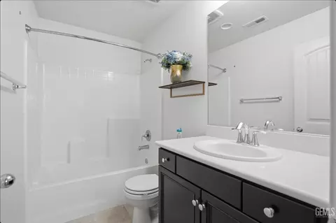 Other - 5406 Mensen Dr, Bakersfield, CA 93313 photo 11 of 14