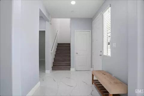 Entry Way - 5406 Mensen Dr, Bakersfield, CA 93313 photo 1 of 2