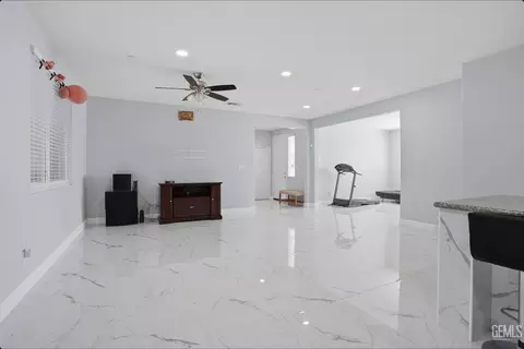 Other - 5406 Mensen Dr, Bakersfield, CA 93313 photo 6 of 14