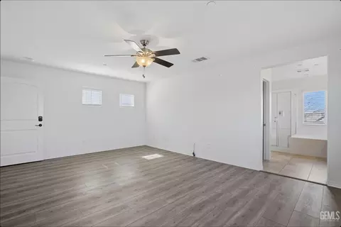 Living - 5406 Mensen Dr, Bakersfield, CA 93313 photo 1 of 1