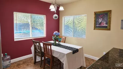 Dining - 2001 Bloomfield Ave, Wasco, CA 93280 photo 1 of 4