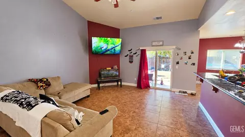 Other - 2001 Bloomfield Ave, Wasco, CA 93280 photo 5 of 7