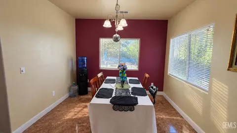 Dining - 2001 Bloomfield Ave, Wasco, CA 93280 photo 2 of 4