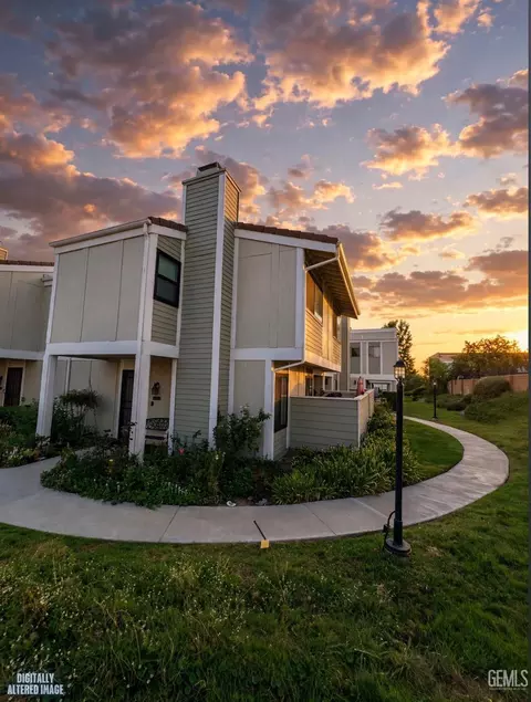 27120 Crossglade Ave #1, Canyon Country, CA 91351