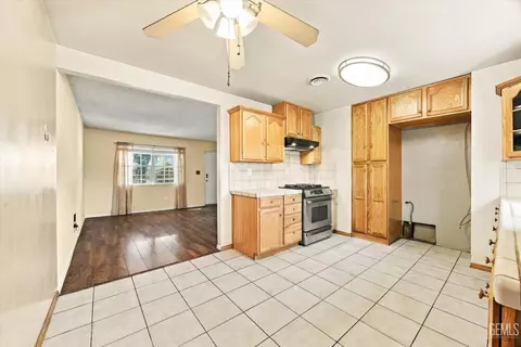Other - 314 Atkinson Ave, Shafter, CA 93263 photo 3 of 5