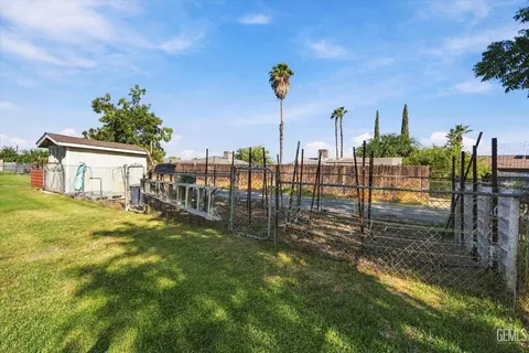 Exterior - 314 Atkinson Ave, Shafter, CA 93263 photo 8 of 13