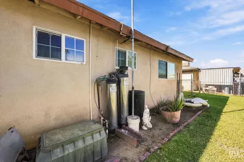 Exterior - 314 Atkinson Ave, Shafter, CA 93263 photo 13 of 13