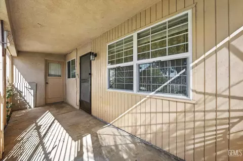 Exterior - 314 Atkinson Ave, Shafter, CA 93263 photo 5 of 13