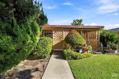 Exterior - 314 Atkinson Ave, Shafter, CA 93263 photo 4 of 13