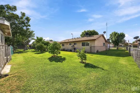 Exterior - 314 Atkinson Ave, Shafter, CA 93263 photo 11 of 13
