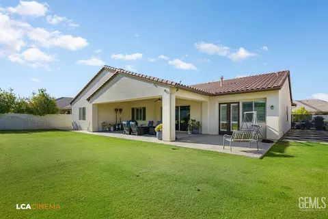 Exterior - 11702 Raindrop Ln, Bakersfield, CA 93311 photo 6 of 6