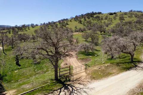 0 Old Town Rd, Tehachapi, CA 93561 photo 2