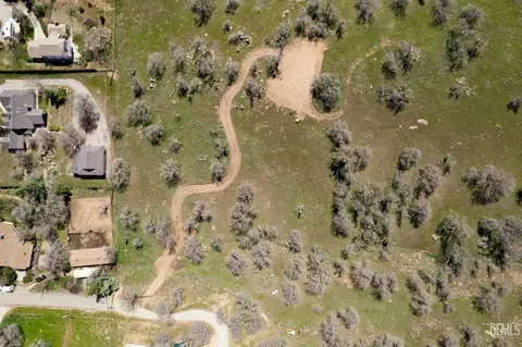 0 Old Town Rd, Tehachapi, CA 93561 photo 3