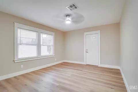 Living - 2106 E St, Bakersfield, CA 93301 photo 3 of 3