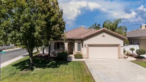 13910 Calico Village Dr, Bakersfield, CA 93306