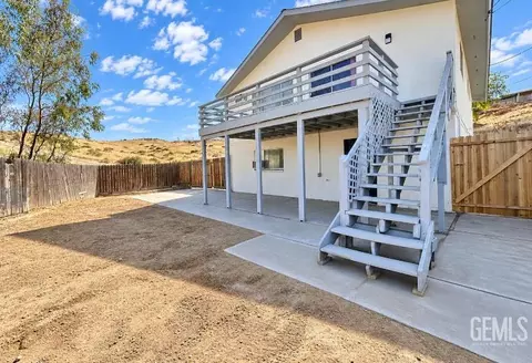 Other - 522 Garfield Ave, Taft, CA 93268 photo 5 of 6