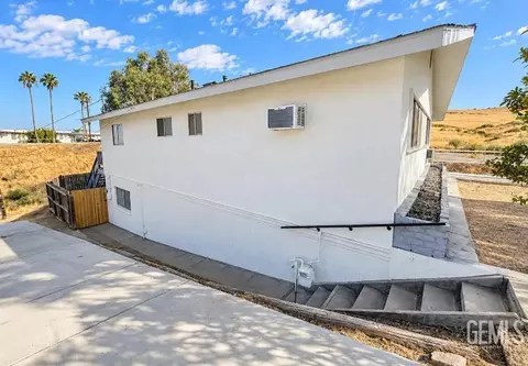 Other - 522 Garfield Ave, Taft, CA 93268 photo 4 of 6