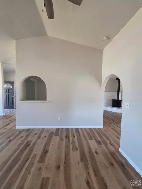 Other - 20220 Mesa Dr, Tehachapi, CA 93561 photo 1 of 10