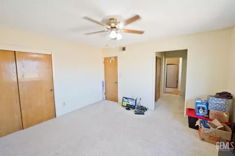 Bedroom - 21540 Westwood Blvd, Tehachapi, CA 93561 photo 3 of 3