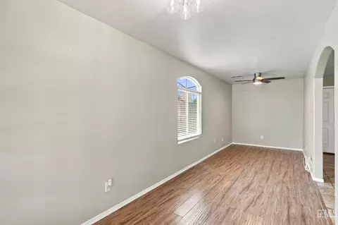 Living - 1208 Walnut St, Wasco, CA 93280 photo 3 of 7