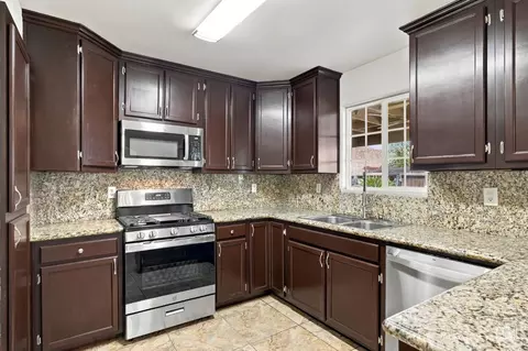 Kitchen - 1208 Walnut St, Wasco, CA 93280 photo 4 of 5