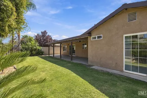 Exterior - 1208 Walnut St, Wasco, CA 93280 photo 9 of 9