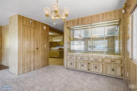 Living - 724 46th St, Bakersfield, CA 93301 photo 6 of 16