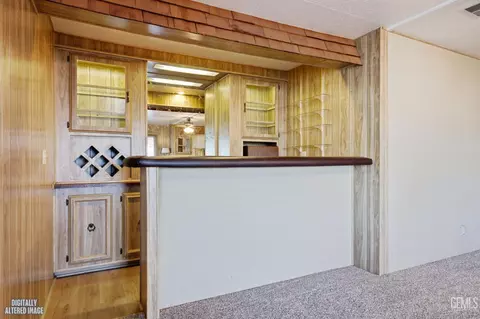 Living - 724 46th St, Bakersfield, CA 93301 photo 11 of 16